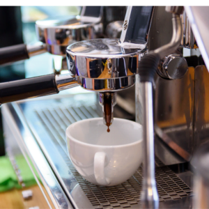 كيف تنظف آلة القهوة